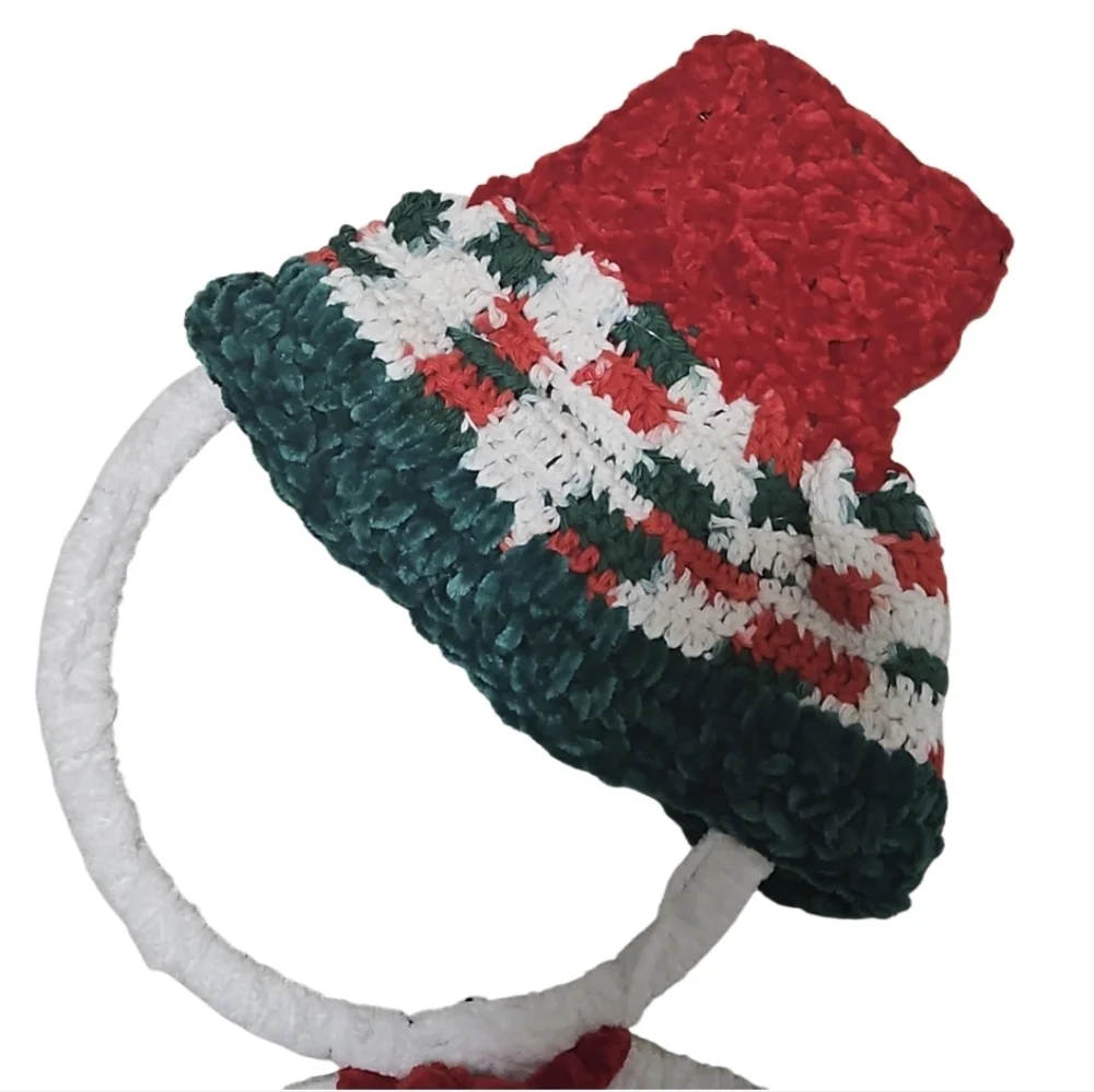 Hand Crafted Crochet Wire Frame Snowman Christmas Decor Handmade Holiday Wreath